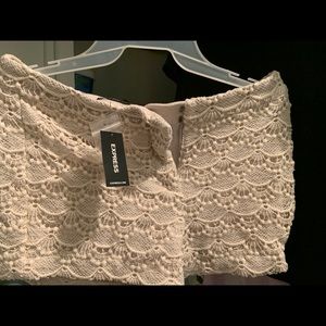 Express off white shorts